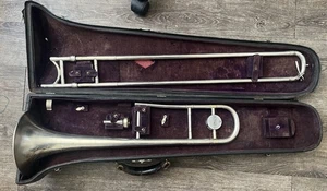 Vintage H. N. White King Crystal Silver Trombone Lion Head original case - Picture 1 of 13