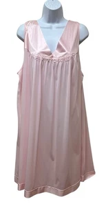 Vintage Vanity Fair Pink Short Silky Satin Nylon Nightgown Negligee Gown Size 2X - Picture 1 of 6