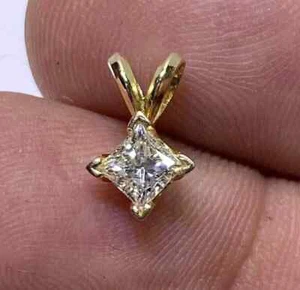 2 Ct. Treated Princess Cut White Diamond Pendant in 925 Silver Clarity VVS1 - Picture 1 of 4