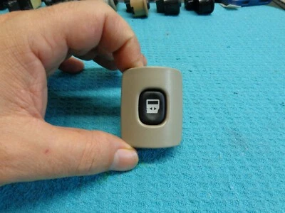 DODGE GRAND CARAVAN 08 09 10 11 12 13 14 15 16 17 18 19 LEFT POWER DOOR SWITCH - Image 1 of 3