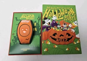 Disney Parks 2017 Mickeys Not So Scary Halloween Party Magic Band Glow In Dark - Picture 1 of 6