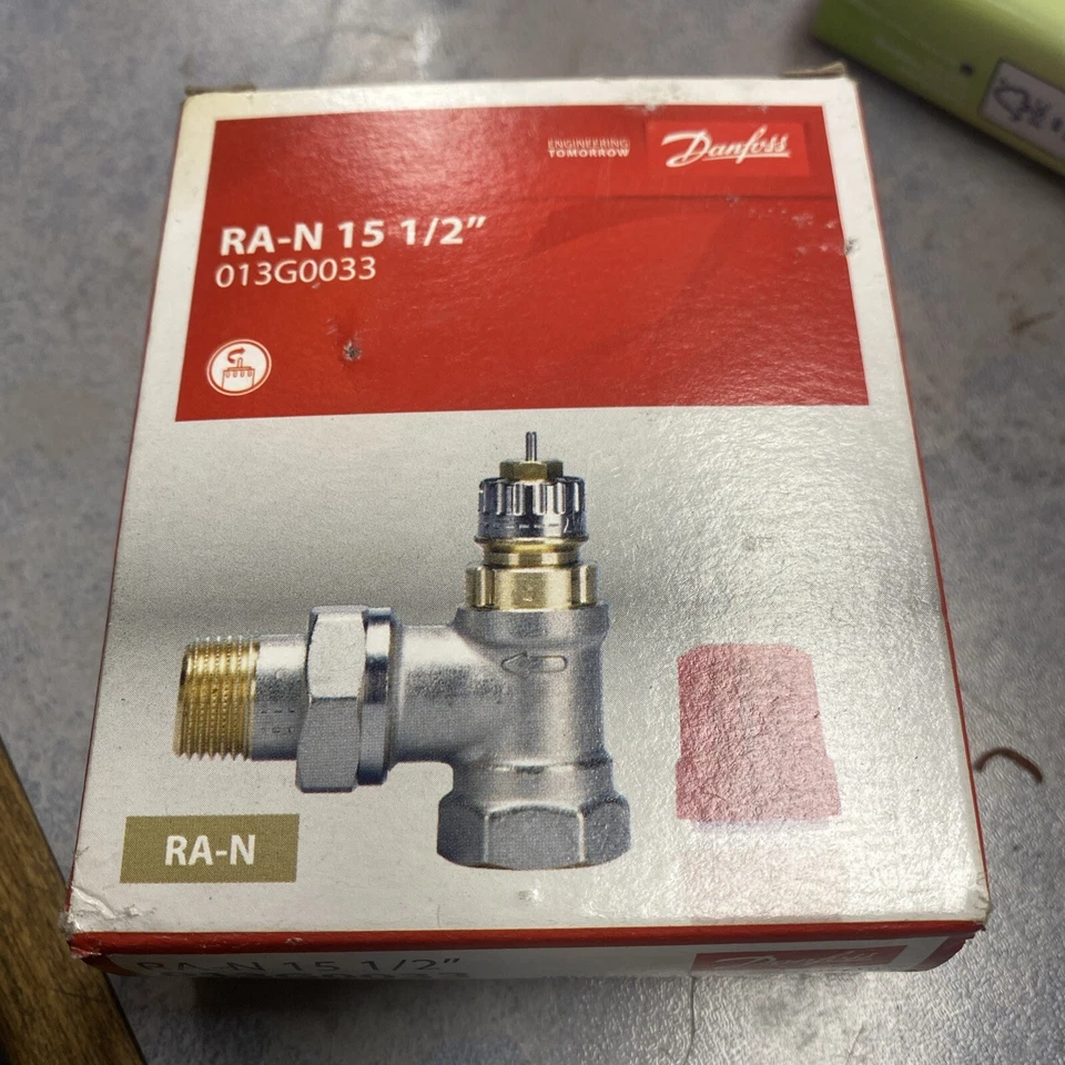 013G0033 Ventilunterteil Danfoss Ra-n 15 1/2" Eck matt Vernickelt - Bild 1 von 1