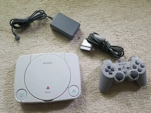Sony Playstation PS1 Slim White PSOne SCPH-101 Console - A615 - Picture 1 of 5