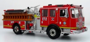 Iconic Replicas 1:64 KME Predator Feuerwehr: LACFD - Motor 172 - Bild 1 von 7