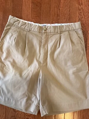 Pantalones cortos Fila usados para hombre talla 34 Foto 1 de 3