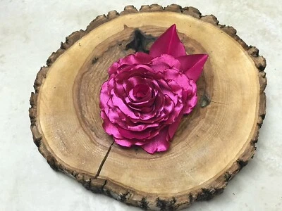 Peine de pelo de metal lateral hecho a mano de 3 1/2" flor fucsia nupcial formal estrás Foto 1 de 3