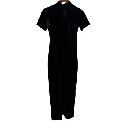 Vestido midi de terciopelo negro cuello alto Y2K ojo de cerradura caprichoso oscuro femenino talla pequeña Foto 1 de 4