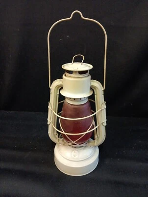 Lampe tempête pétrole SNCF verre rouge ALG Guillouard Nantes  - Photo 1/4