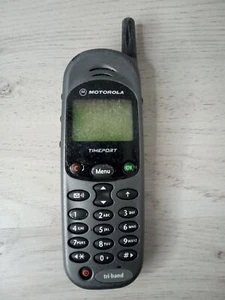 MOTOROLA TIME PORT MOBILE PHONE RETRO VINTAGE - VERY RARE - SPARES OR REPAIRS -- - Picture 1 of 2