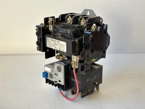 Motor de arranque General Electric CR306CX#0**BAT tamaño 1 FVNR 27 A 600 V - Imagen 1 de 10