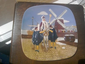 Royal Doulton - Beswick - "Christmas in Holland" Collectors plate - Picture 1 of 4