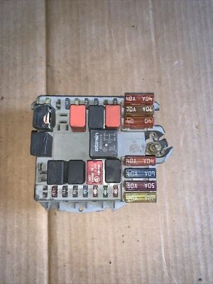 46760257 CENTRALINA PORTAFUSIBILI FIAT PUNTO (188) 1.3 MTJ 70CV (03-07) 2 II SER - Immagine 1 di 4