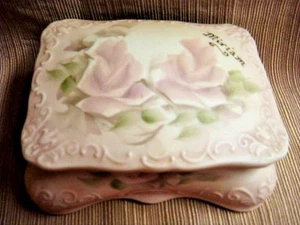 SCATOLA PORTAGIOIE ROSE PORCELLANA "Miriam" vintage personalizzata dipinta a mano da Wm Brinks - Foto 1 di 8