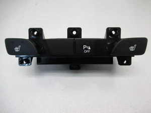 Interruptor calefacción asiento ayuda aparcamiento HYUNDAI ix35 2.0 CRDi 93310-2Y100 año 2011 (216 - Imagen 1 de 7