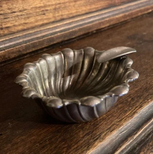 Antique Small Silver Metal Ashtray with Punch, Flower Corolla Shape 1970 - Picture 1 of 6