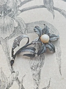 Jolie Broche en Argent Massif à décor de fleurs - Brillant et perles - Picture 1 of 3