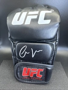 Conor McGregor signed handsigniert UFC MMA schwarz Kampfhandschuh Beckett BAS COA - Bild 1 von 4