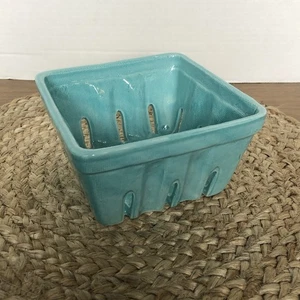 Anthropologie Farmers Market Basket Create Berry Square Turquoise Green Retired - Picture 1 of 5