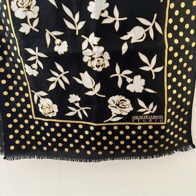 Oscar de la Renta Bufanda Envoltura para la Cabeza Rosas Sarga Floral Negro Dorado Foto 1 de 4