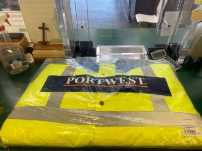 CHAQUETA DE TRÁFICO PORTWEST ALTA VISIBILIDAD CONTRASTE CON CAPUCHA, FORRO ACOLCHADO (EZ2003932) Foto 1 de 4