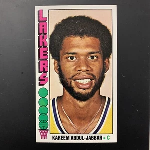 1976-77 Topps #100 Kareem Abdul-Jabbar LAKERS UCLA - Picture 1 of 4