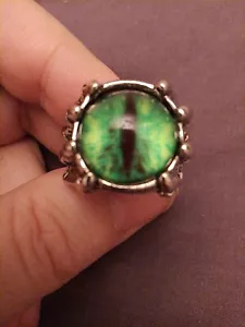 Green Demon Eye And Claws Ring Steel Size UK Q And USA Size 8 - Picture 1 of 4