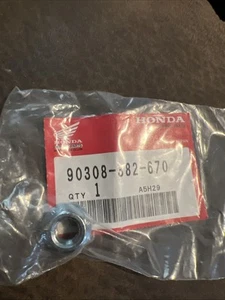 Honda NUT, FLANGE (10MM) 90308-382-670 OEM NEW A42 - Picture 1 of 1