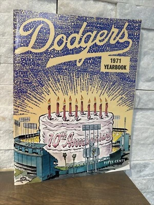 1971 Los Angeles Dodgers Yearbook - High Grade Condition - Image 1 of 4