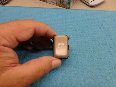 HUMMER H3 H3T 06 07 08 09 10 BEGE BRONZEADO LT BOTÃO INTERRUPTOR TETO SOLAR ELÉTRICO CASHMERE - Imagem 1 de 2