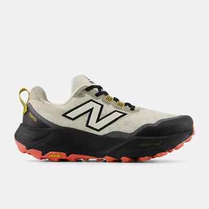 New Balance Hombre Fresh Foam X Hierro V9 En Angora Con Negro Y Rojo Drift - Imagen 1 de 7