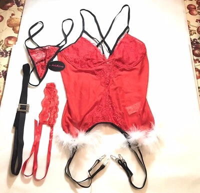 Avidlove XXL Women's Santa 4 Piece Babydoll Lingerie Set w Thong, Belt, Garter Foto 1 de 4