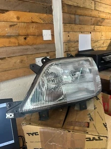 HEADLIGHT LEFT N/S PASSENGER MERCEDES SPRINTER 2003-2006 CHROME *NEW* HL56 - Picture 1 of 5