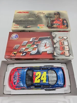 1:24 Acción Jeff Gordon #24 DuPont California Carrera Ganar Chevy 2004 Monte Carlo Foto 1 de 4