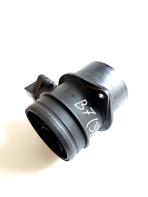 Volkswagen,PASSAT B7 1998cm3 2012 MASS AIR FLOW SENSOR OEM 0281002461/074906461B - Изображение 1 из 4