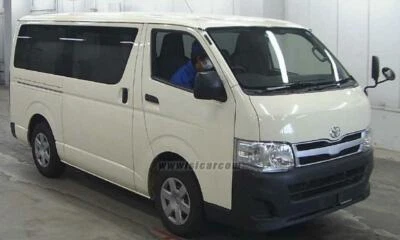 JUEGO PASTILLAS FRENO DELANTERO TOYOTA HIACE VAN KDH201 DIÉSEL 04465-26421 JDM REPUESTOS 2U! Foto 1 de 4