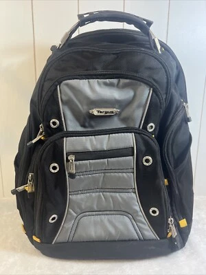 Mochila extra grande Drifter TARGUS negra para computadora portátil con múltiples bolsillos con cremallera 17" Foto 1 de 4