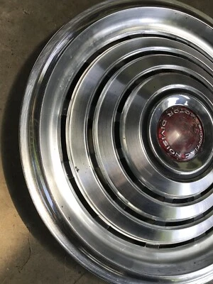 1968 1969 1970 Pontiac Grand Prix Firebird GTO 14" Hubcaps Wheel Cover Hub Cap - Image 1 of 3