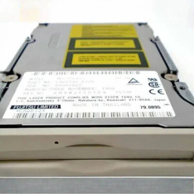 Fujitsu MCC3064SS magneto-optical disk drive MO 640M SCSI interface 50-pin - Image 1 of 4