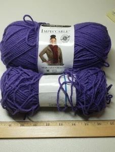 1 Neu & 1 Teilknäuel Einwandfrei 100% Acryl Garn Aubergine Gewicht Medium 4 - Bild 1 von 8