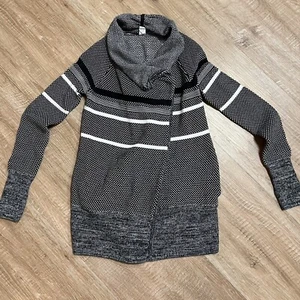 Ivivva Black Long Sleeve Cardigan Sweater Girls Size 12, Large. Open Front. - Picture 1 of 7