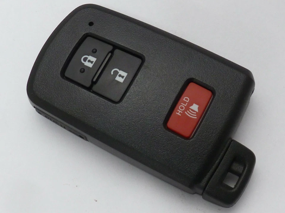 Умный брелок для бесключевого доступа пульт дистанционного управления 2016–2017 Toyota Prius C One Two Three от оригинального производителя - Изображение 1 из 1