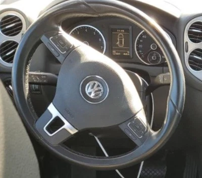 2011-2012 Volkswagen Tiguan LH Driver Steering Wheel Airbag OEM - Image 1 of 3