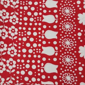 Tela de algodón acolchado vintage mod blanco floral sobre rojo 2 yardas - Imagen 1 de 4