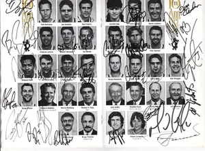1996 PITTSBURGH PENGUINS AUTOGRAPHED PROGRAM  LEMIEUX NASLUND PATRICK BARRASSO + - Picture 1 of 5