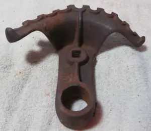 Arte alterado Steampunk trinquete de hierro (peine de gallo) de granja oxidado de colección - Imagen 1 de 5
