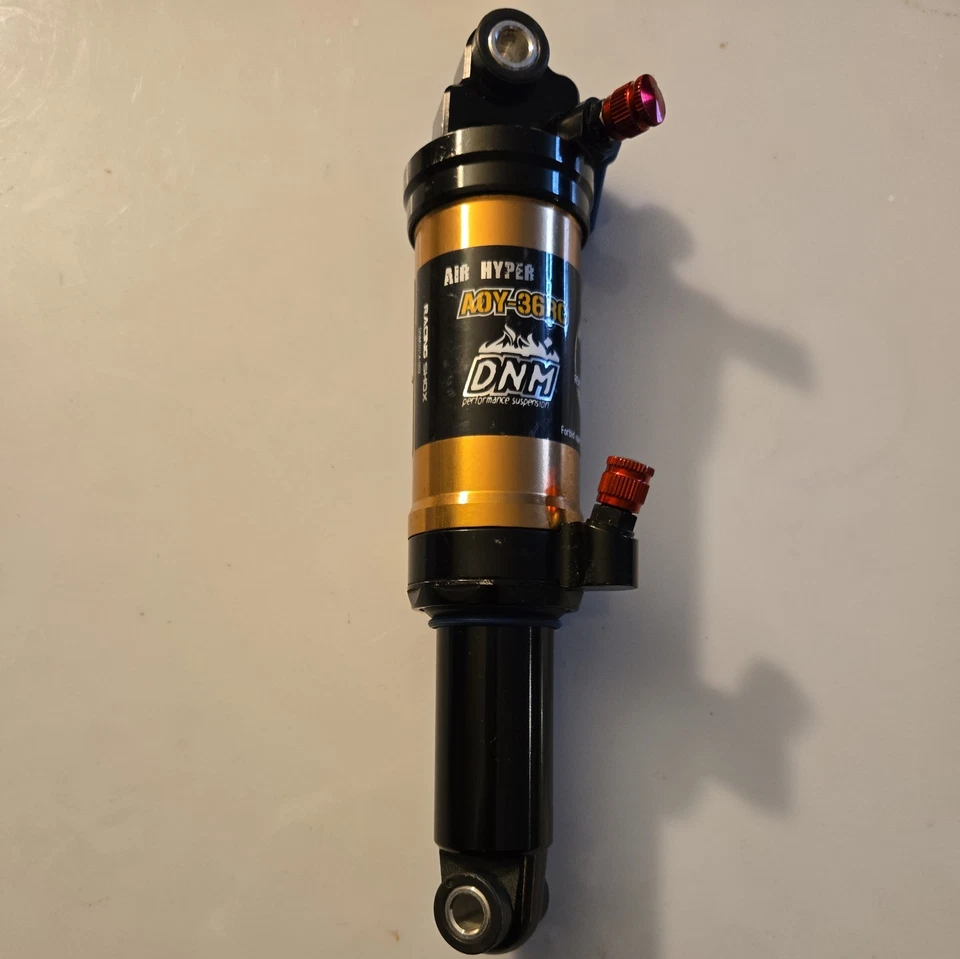 DNM AOY-36RC Mountain Bike Air Rear Shock with Lockout 200x55mm 4-System, Black - Image 1 of 3