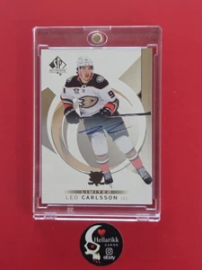 2024-25 Leo Carlsson SP Authentic Limited Auto Rookie #29 Anaheim Ducks UD - Bild 1 von 2