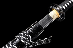 Handgefertigtes Japanisches Katana aus T10-Stahl, tonvergütet, mit schwarzlackie - Picture 1 of 13