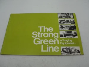 John Deere The Strong Green Line of Haying Equipment 1972 Brochure - Foto 1 di 11
