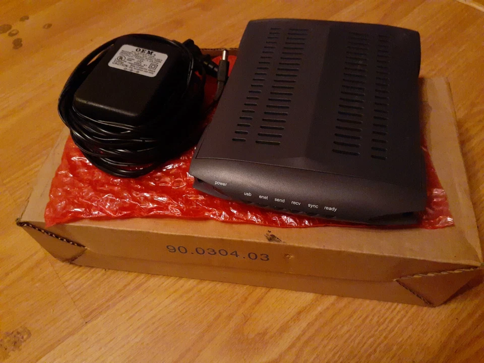 Ambit SpeedStream Model 60678EU Cable Modem with AC Adapter - Image 1 of 2